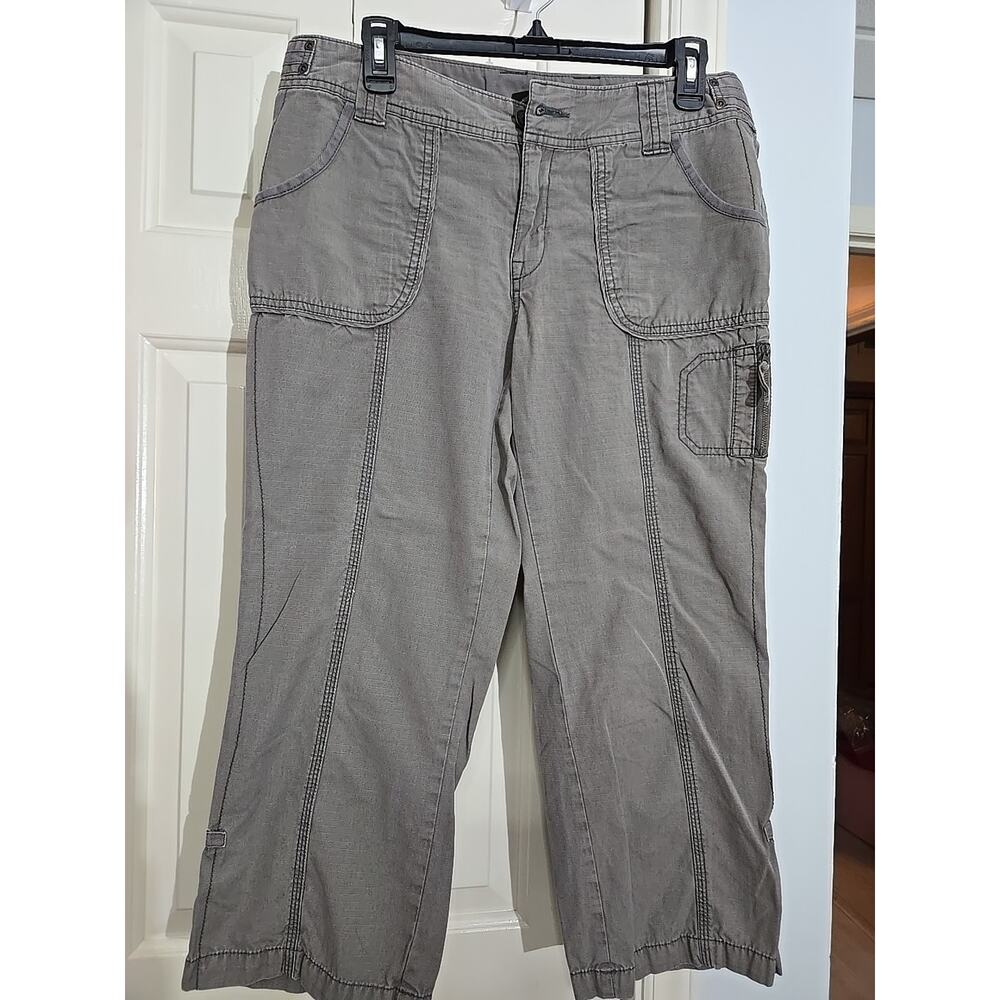 Eddie Bauer Blakley Fit Womens Cropped Pants Size 8 Gray Roll Tab Cuff
